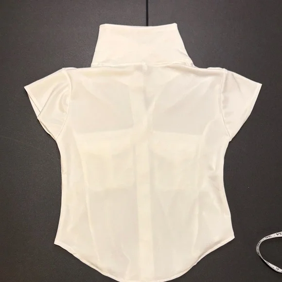 Women’s Short Sleeve Button Up Sz 2 - Picture 5 of 5